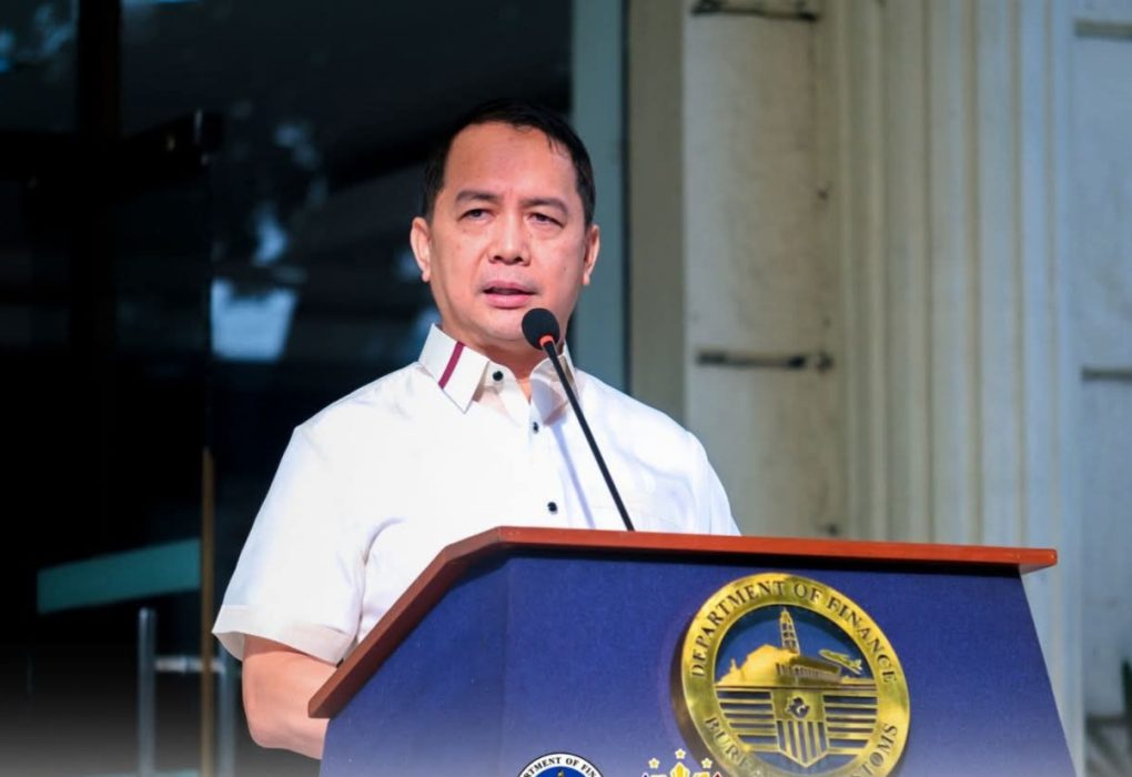 BOC Chief Warns Officials Against Engaging in Brokerage Activities