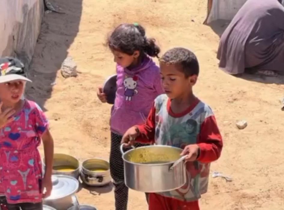 Israeli Airstrikes Kill Children in Gaza, Derail Ceasefire Talks