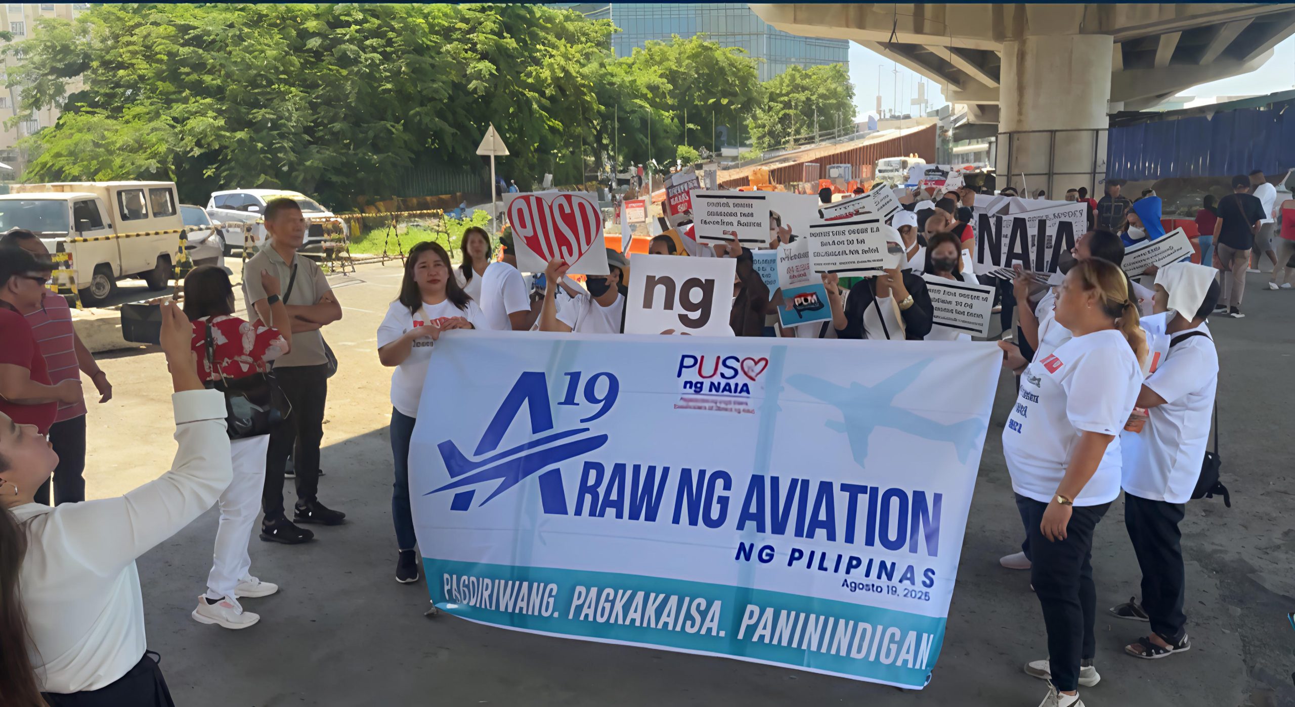 Rising Airport Fees Spark Protests; Critics Warn of Traveler Burden