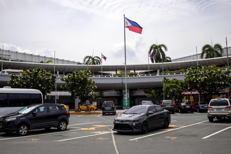 Despite Parking Rate Reduction, New NAIA Overnight Fee Still High – Travelers
