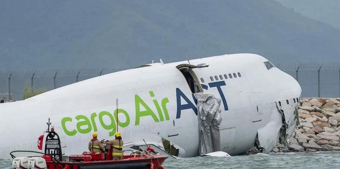 Cargo Plane Plunges into Hong Kong Sea, Killing Two Security Guards