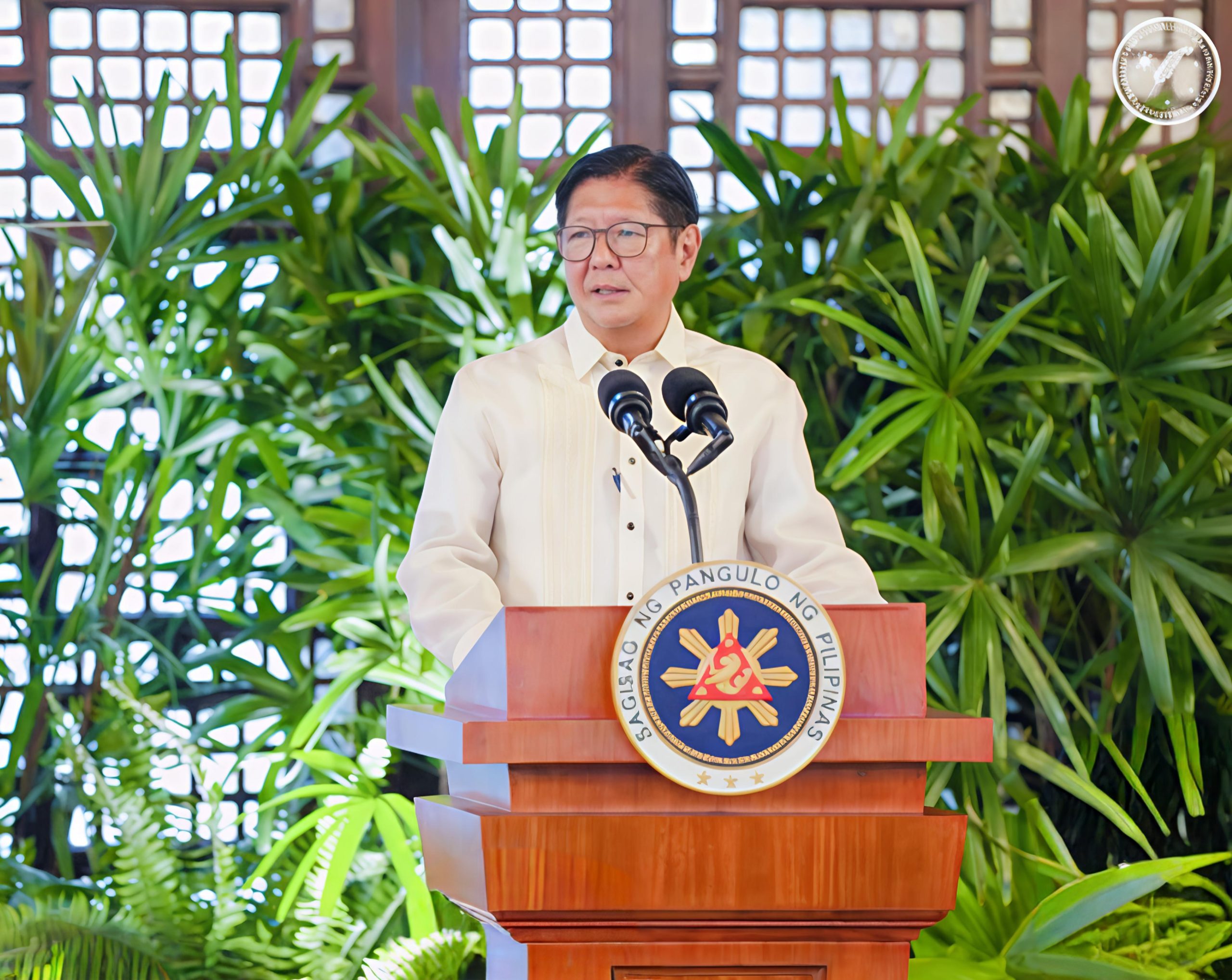 Marcos: New Petroleum Service Contracts to Attract Foreign Energy Investors