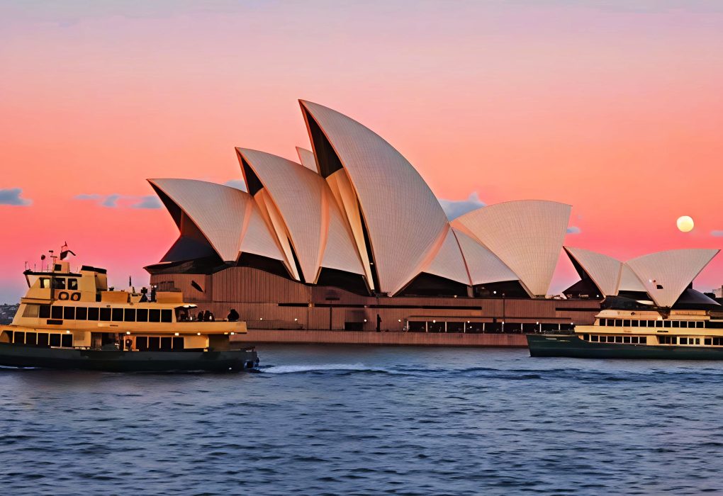 Sydney Fortune Teller, Daughter Accused of Orchestrating M Fraud