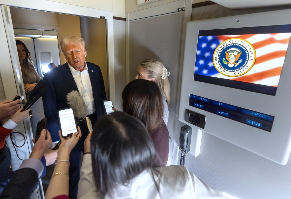 Trump urges China, NATO allies to deploy warships to Hormuz Strait