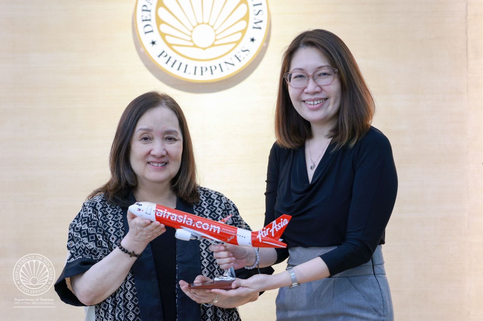 AirAsia Philippines, DOT Launch “Discover More to Love” Campaign with Fares from P208
