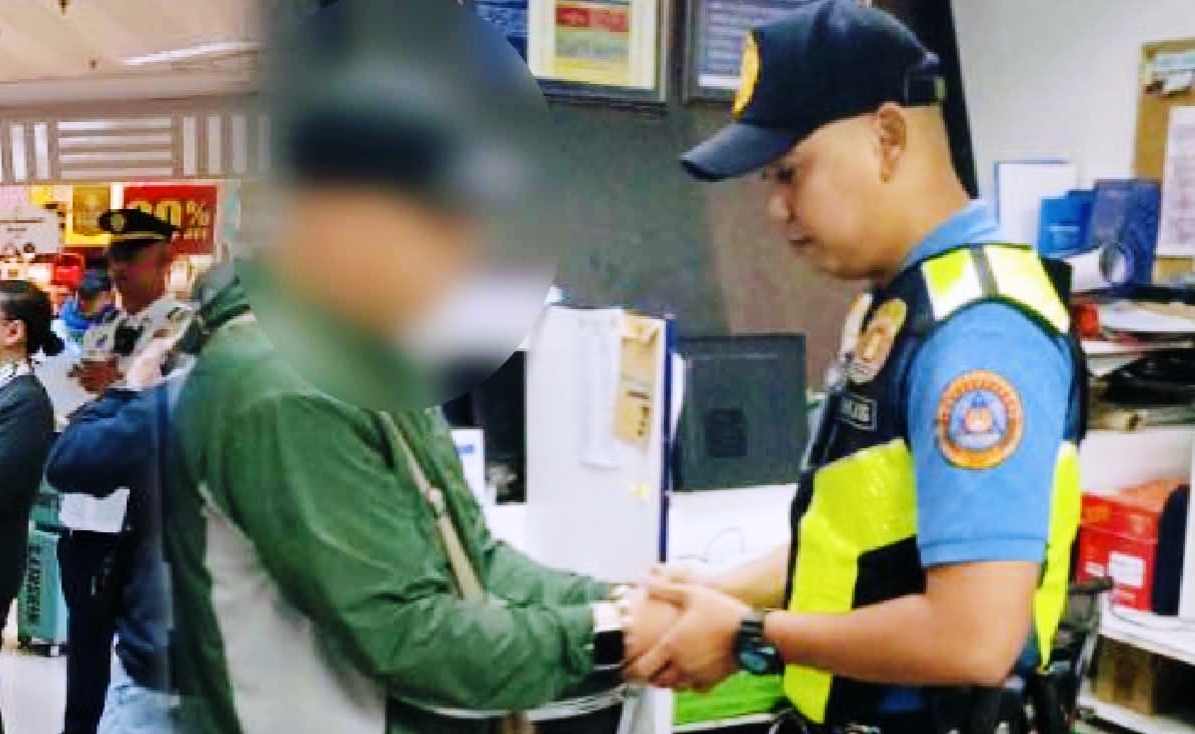 Chinese Passenger Arrested At Naia For In-Flight Card Heist