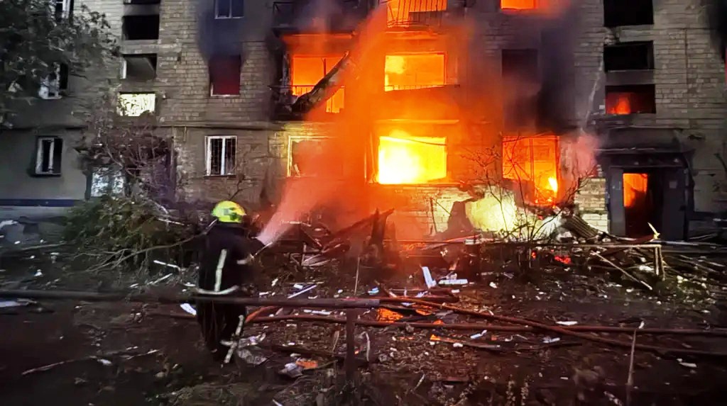 Reign of Terror: Russian Strikes Kill 10, Injure Dozens in Kyiv